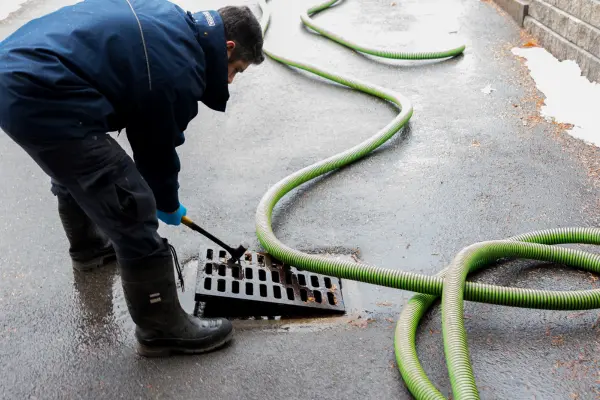 MRR professional near clogged drains.